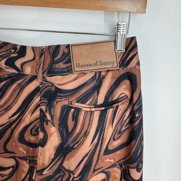 House of Sunny High Rise Flare Swirl Print Pants - Picture 3 of 4